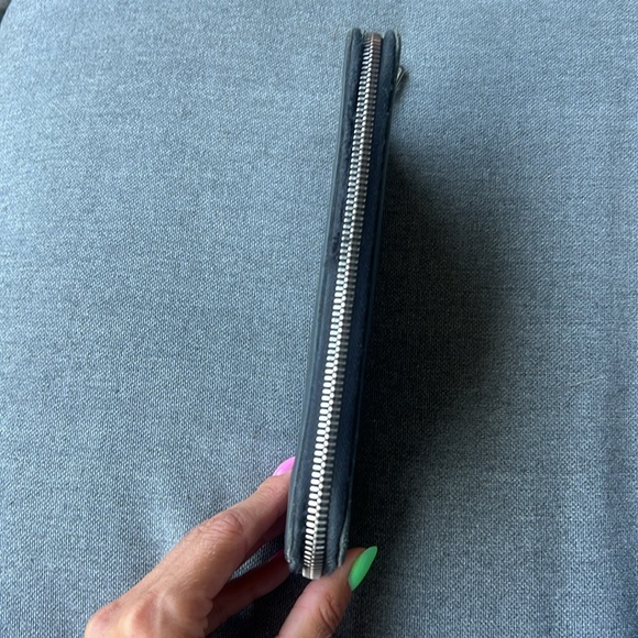 Louis vuitton long leather wallet - Picture 4 of 11